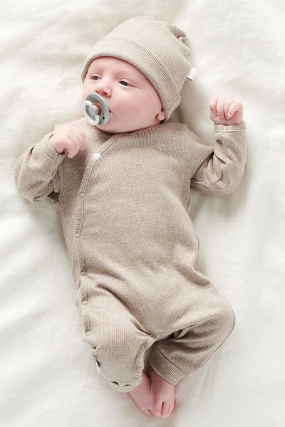 Organic Rippstrick Strampler taupe