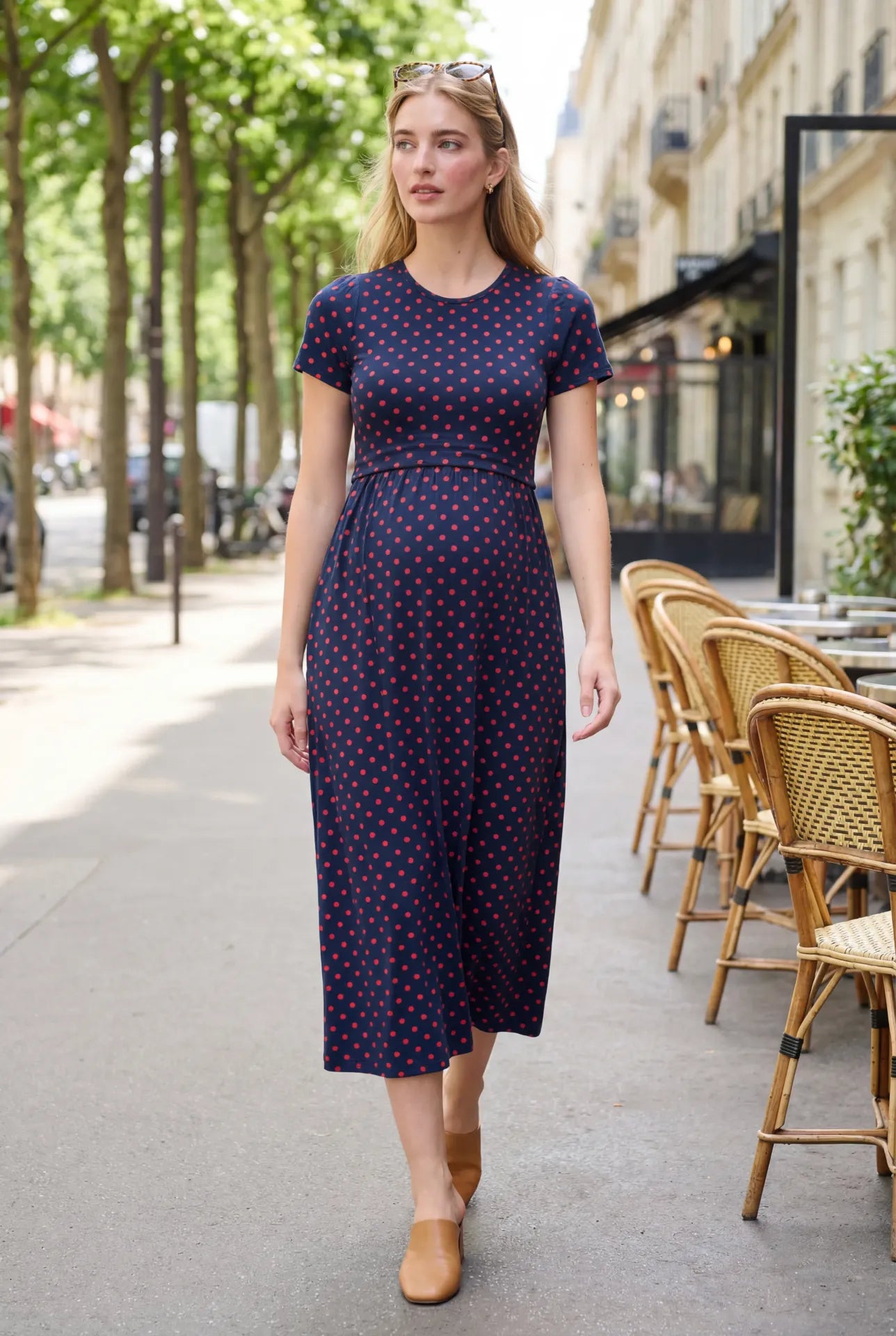 Editorial Fotos Gestreiftes Kleid