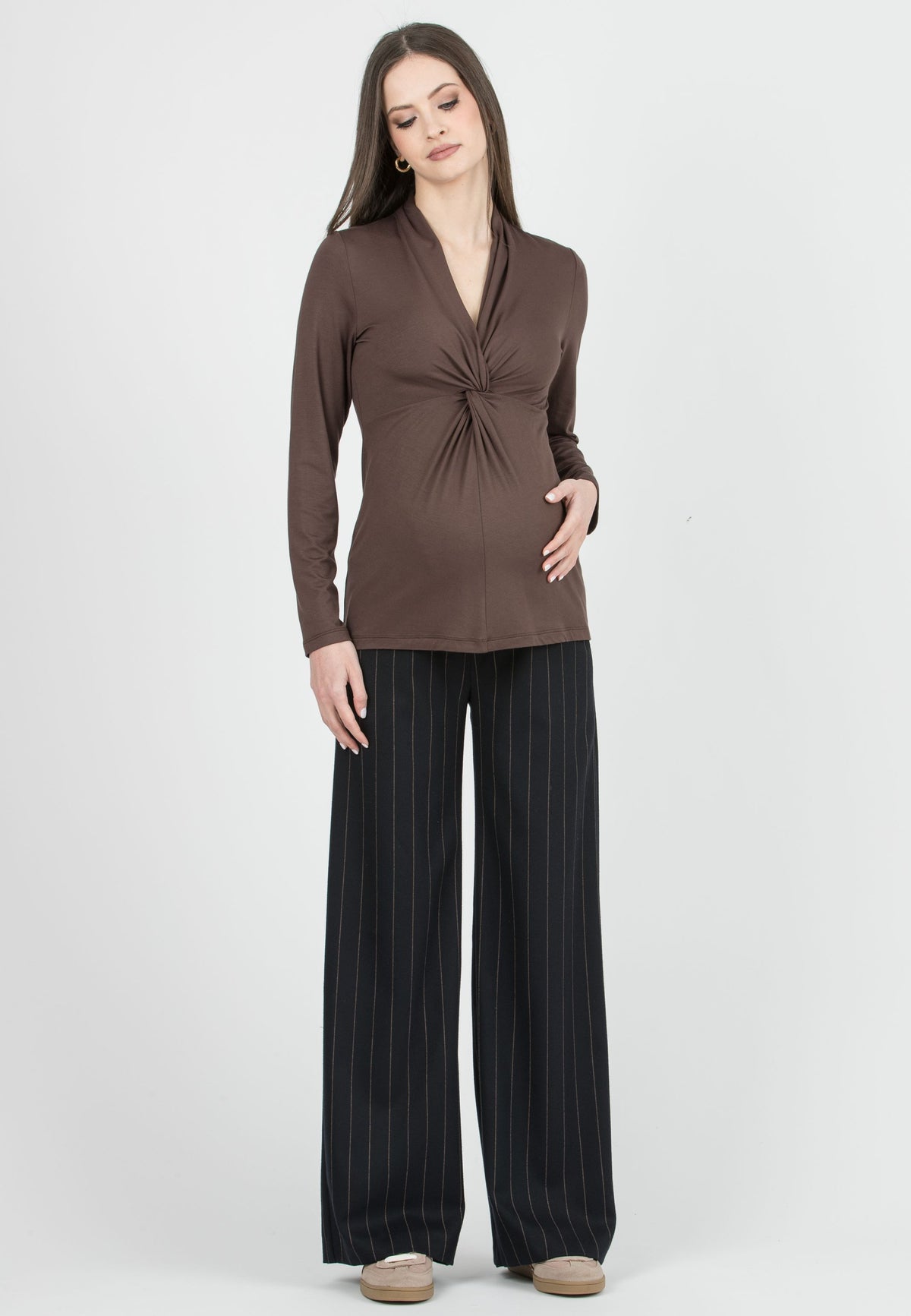 Umstands- und Stilltop aus Viskose-Jersey mit Knotendetail braun ATT26AW07 3