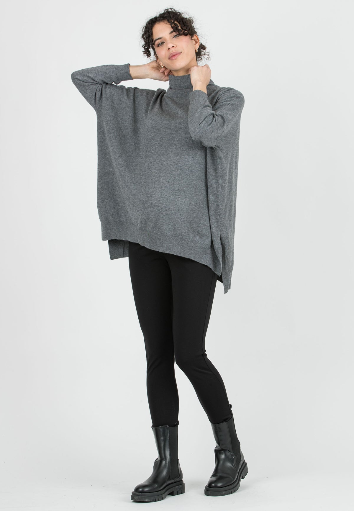 Oversize Umstandspullover mit Rollkragen dunkelgrau ATT26AW10 4