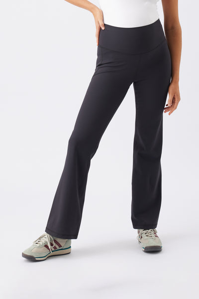 Active Flared Überbauch Umstandsleggings schwarz