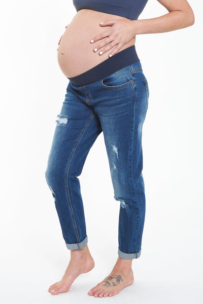 Boyfriend maternity jeans in a used look