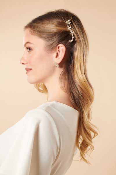 Bridal hair clip with gemstones
