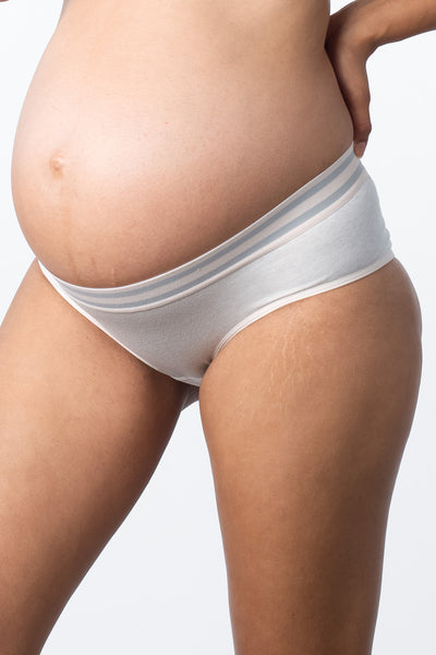 Cotton waist briefs with leakage protection, off-white