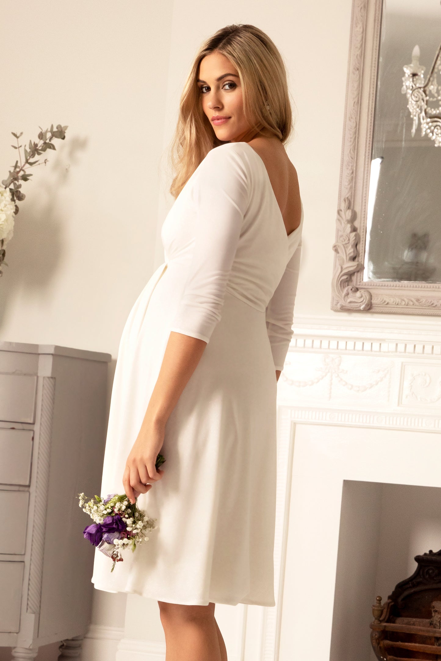 Cache Coeur Umstandsbrautkleid mit Rückenausschnitt