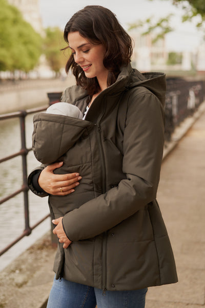 Maternity and babywearing jacket with belt