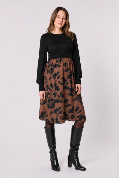 Umstands- und Stillkleid mit Bishop Ärmeln und Blätter Print