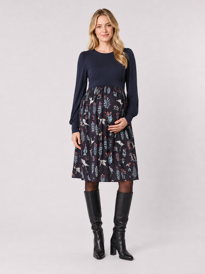 Umstands- und Stillkleid mit Bishop Ärmeln Storch Print