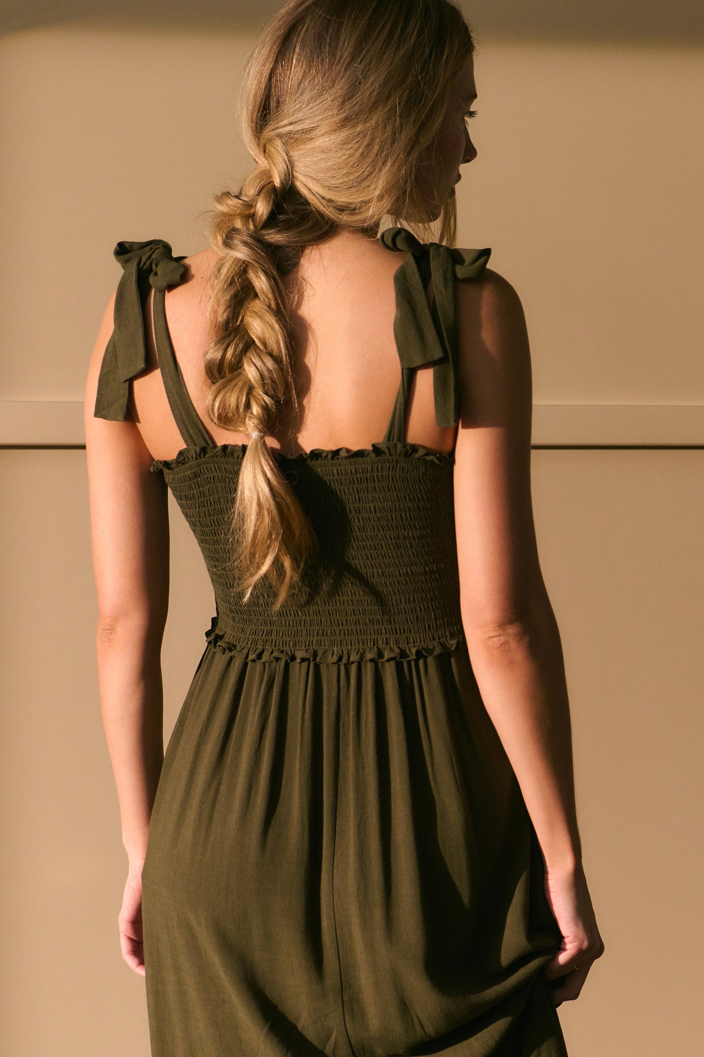 Maxi Umstandskleid mit Smock Detail khaki