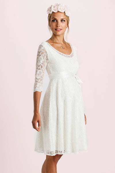 Maternity wedding dress made of lace