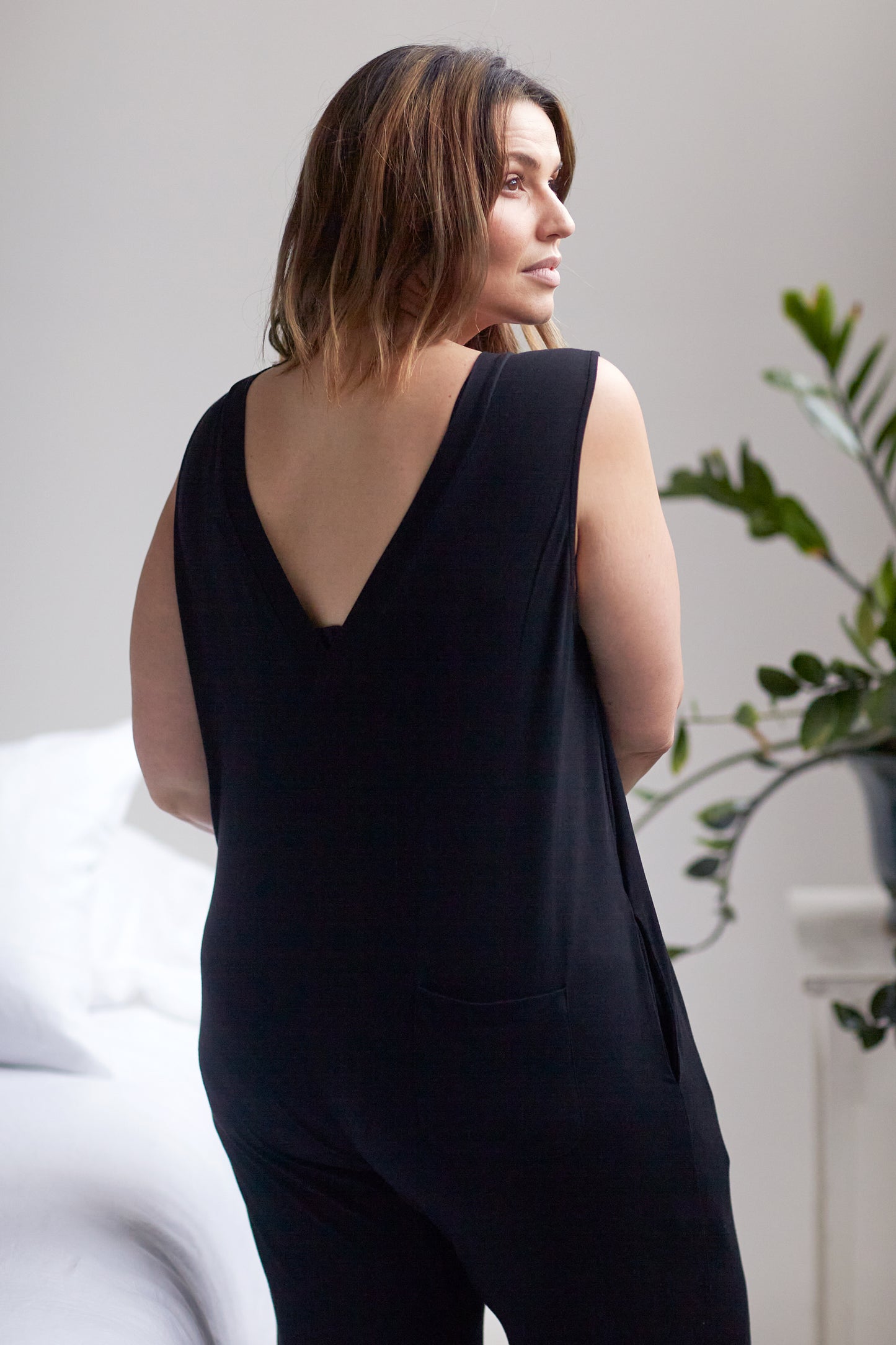 Umstands-und Still-Jumpsuit aus Bambus-Viskose