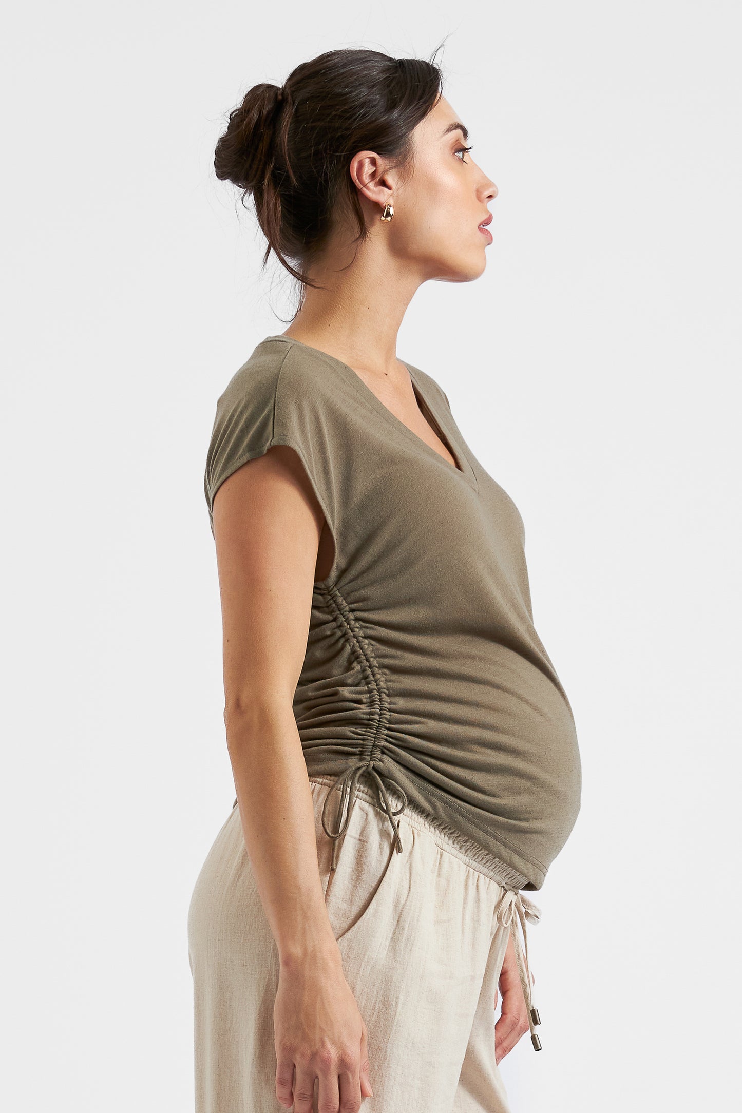 Umstandsshirt mit seitlicher Raffung khaki