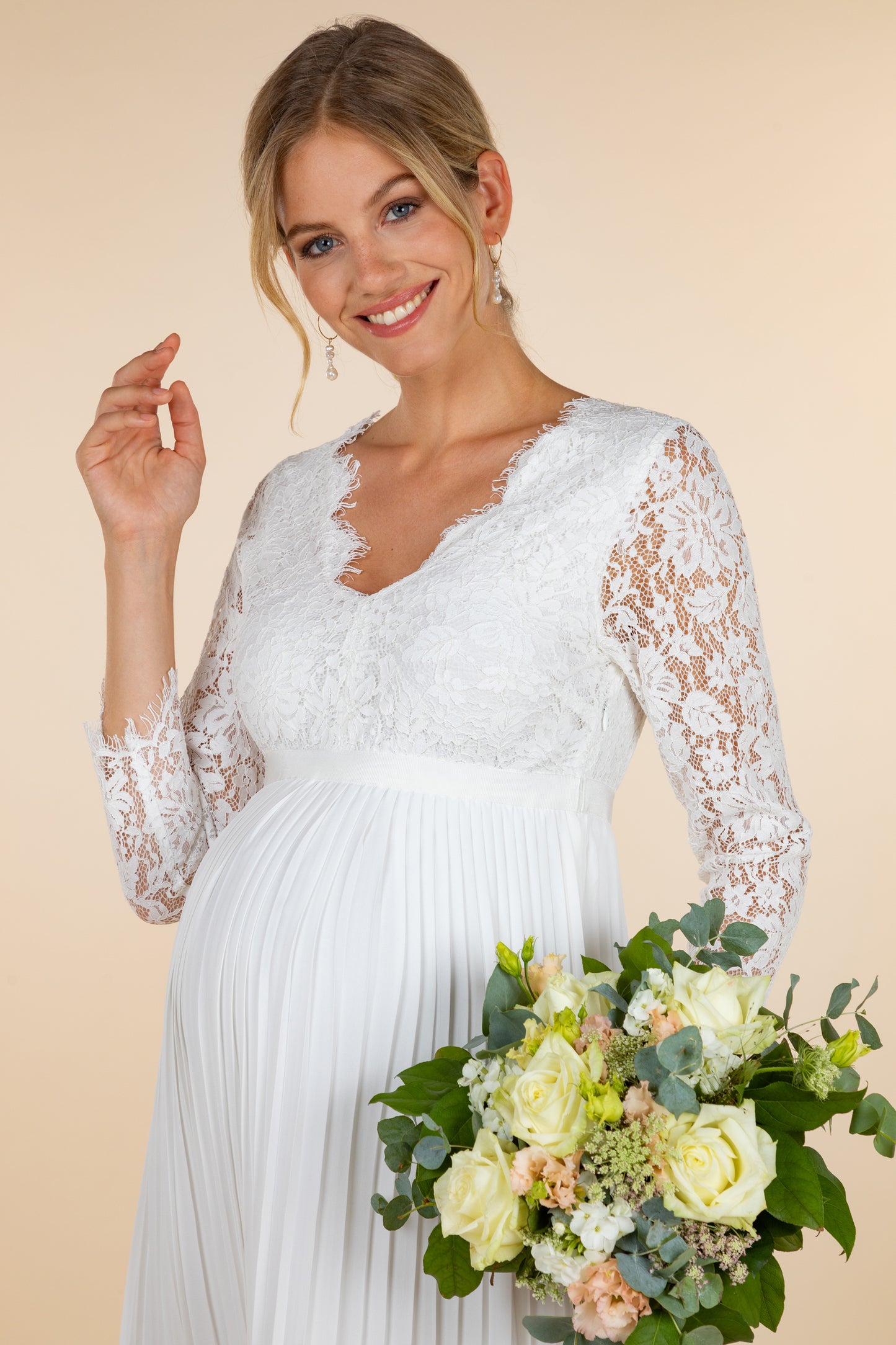 short maternity wedding dresses One Shoulder Empire Waist Chiffon Summer Dress Destination With Flower Due to the elastic section it is also suitable for breastfeeding Maternity Wedding Guest Dresses I