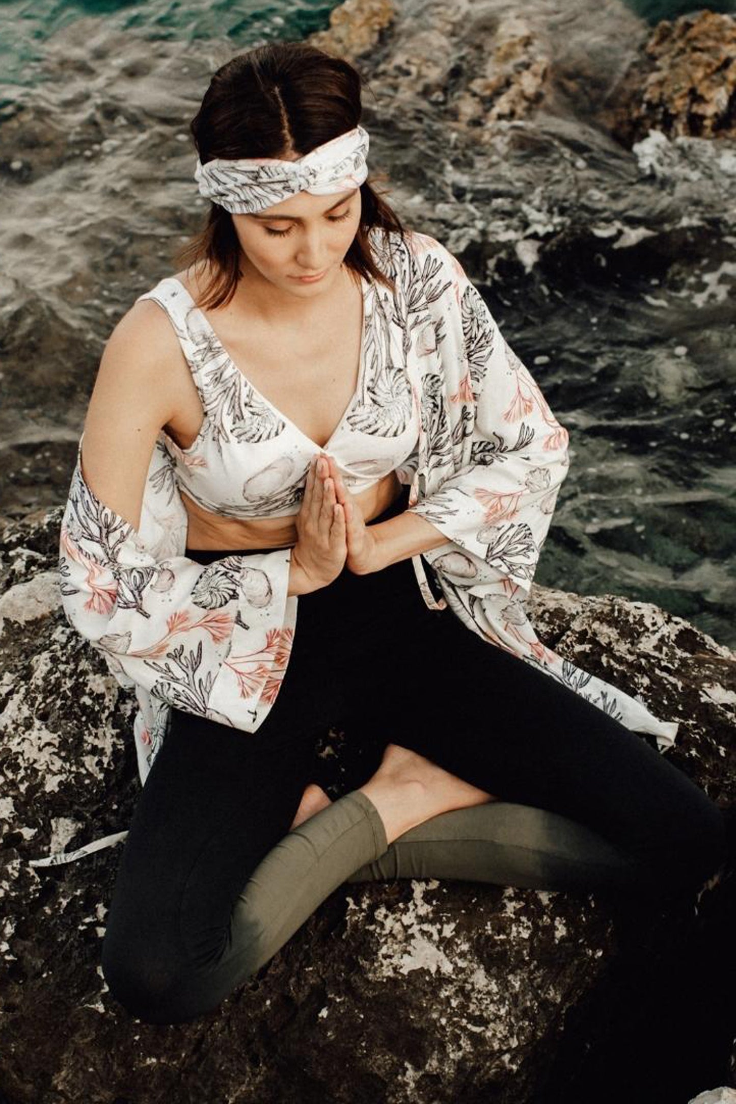 Umstandskimono mit Korallen Print