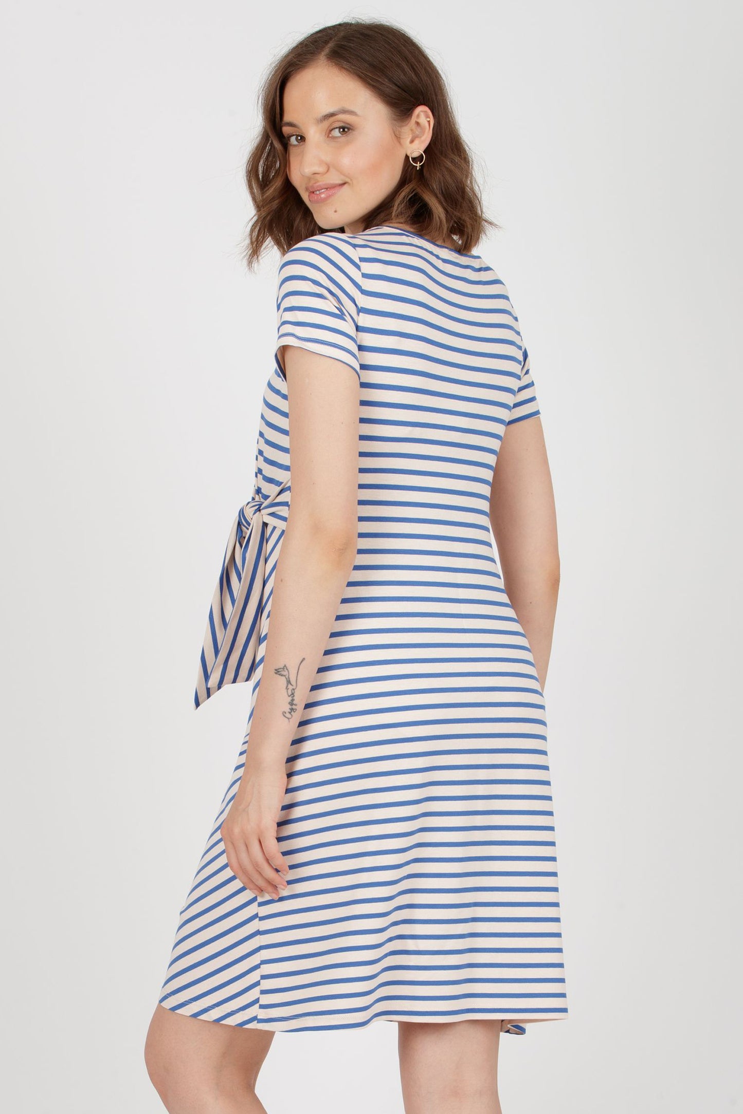 Streifen Umstandskleid mit Knoten-Detail