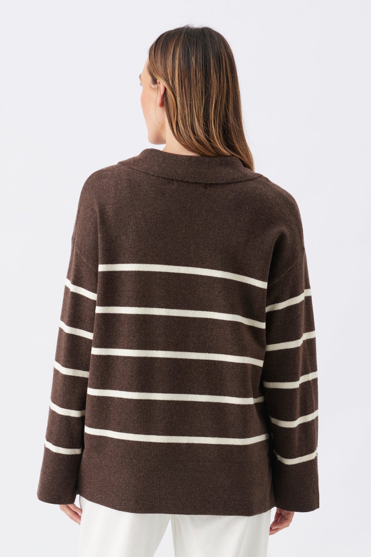 Gestreifter Umstands- und Stillpullover aus Strick mit V-Ausschnitt RIP26AW19 8