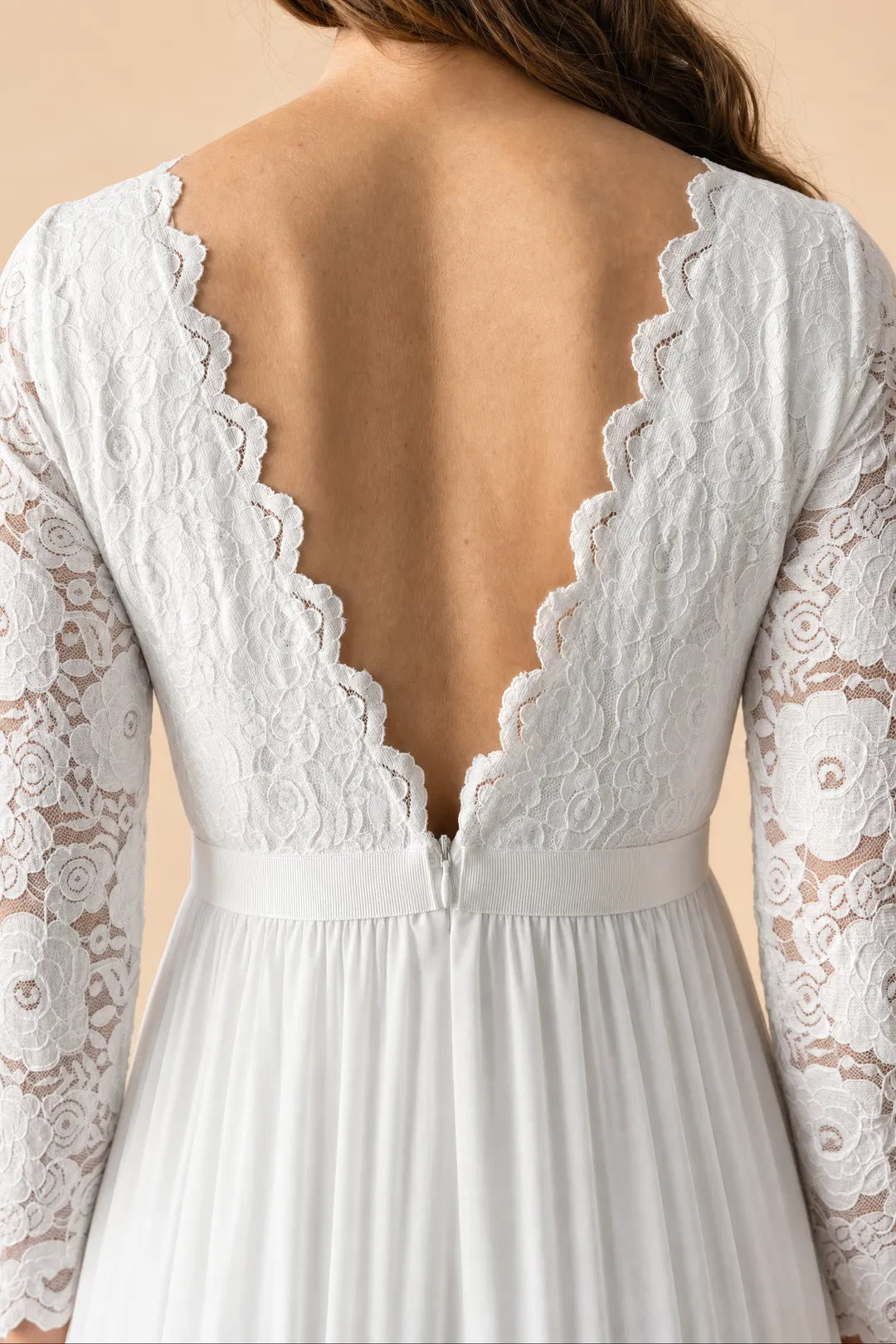 Midi Umstandsbrautkleid mit tiefem Rückenausschnitt MAM26AW22 4
