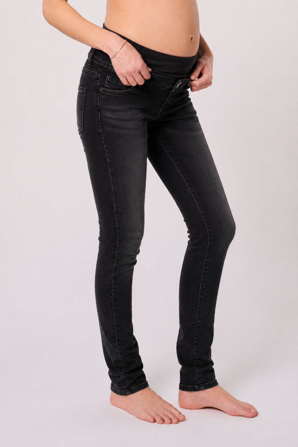 Organic Umstandsjeans Slim Fit schwarz MAM26AW41 3