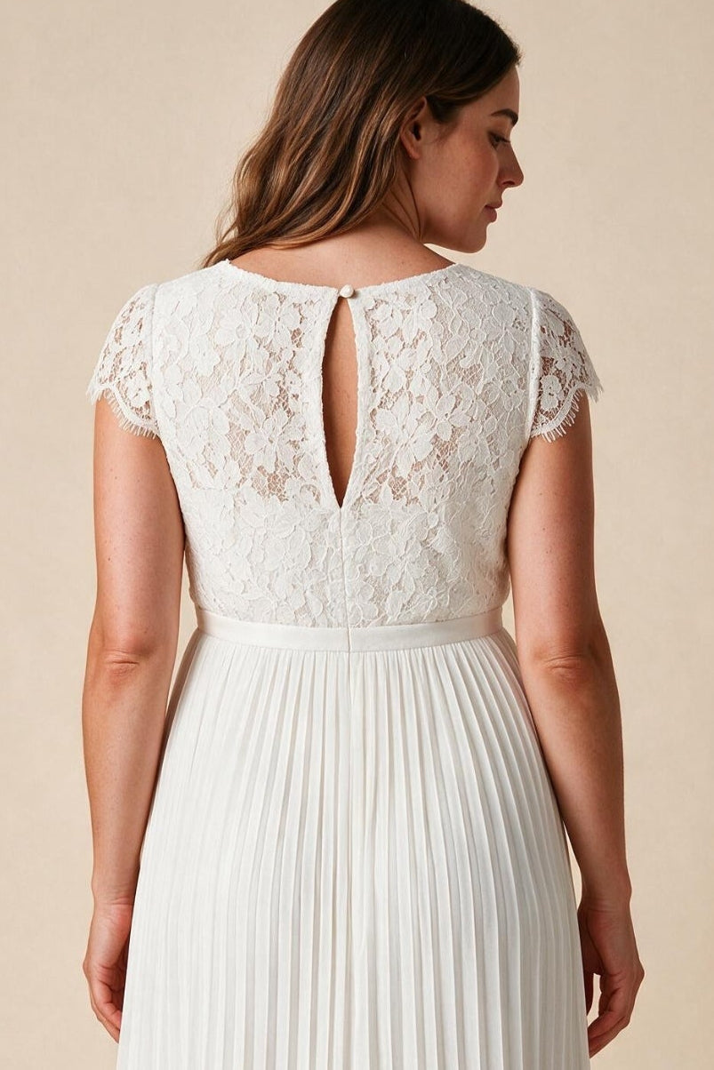 Plus Size Umstandsbrautrobe mit Spitzenoberteil und Plissees elfenbein MAM26S137 6