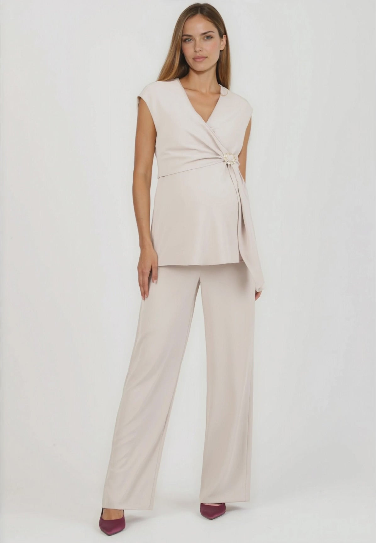 Umstandskleid mit Spitze und Chiffonrock