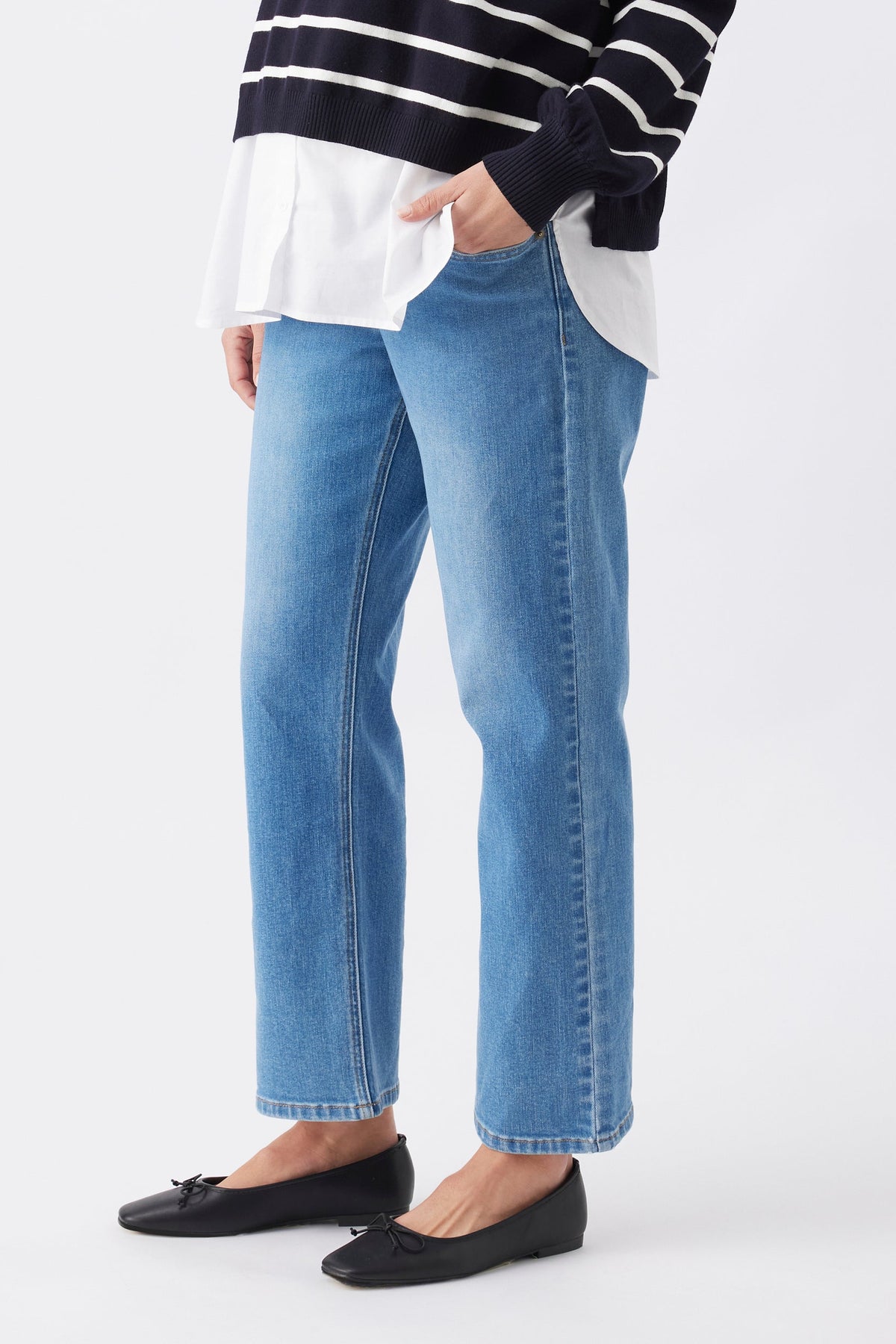 Straight Leg Umstandsjeans mit Unterbauchbund RIP26AW21 4