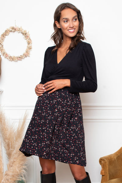 Umstands- und Stillkleid in Wickeloptik mit Fächer Print