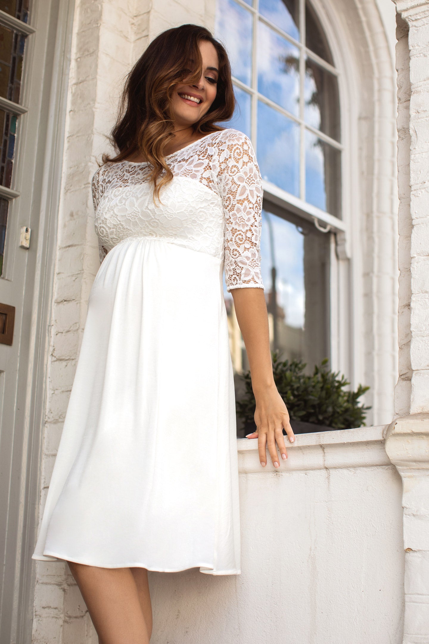 Umstandsbrautkleid mit Rückenausschnitt