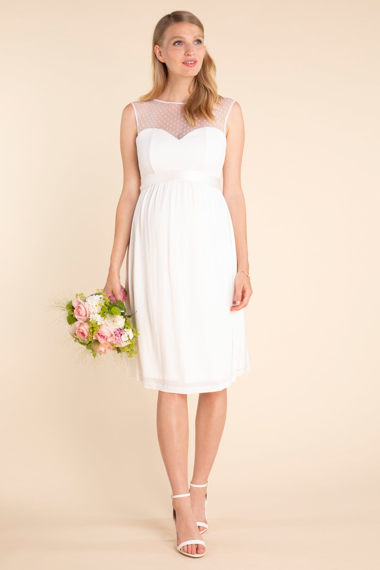 Umstandsbrautkleid mit Pünktchenspitze