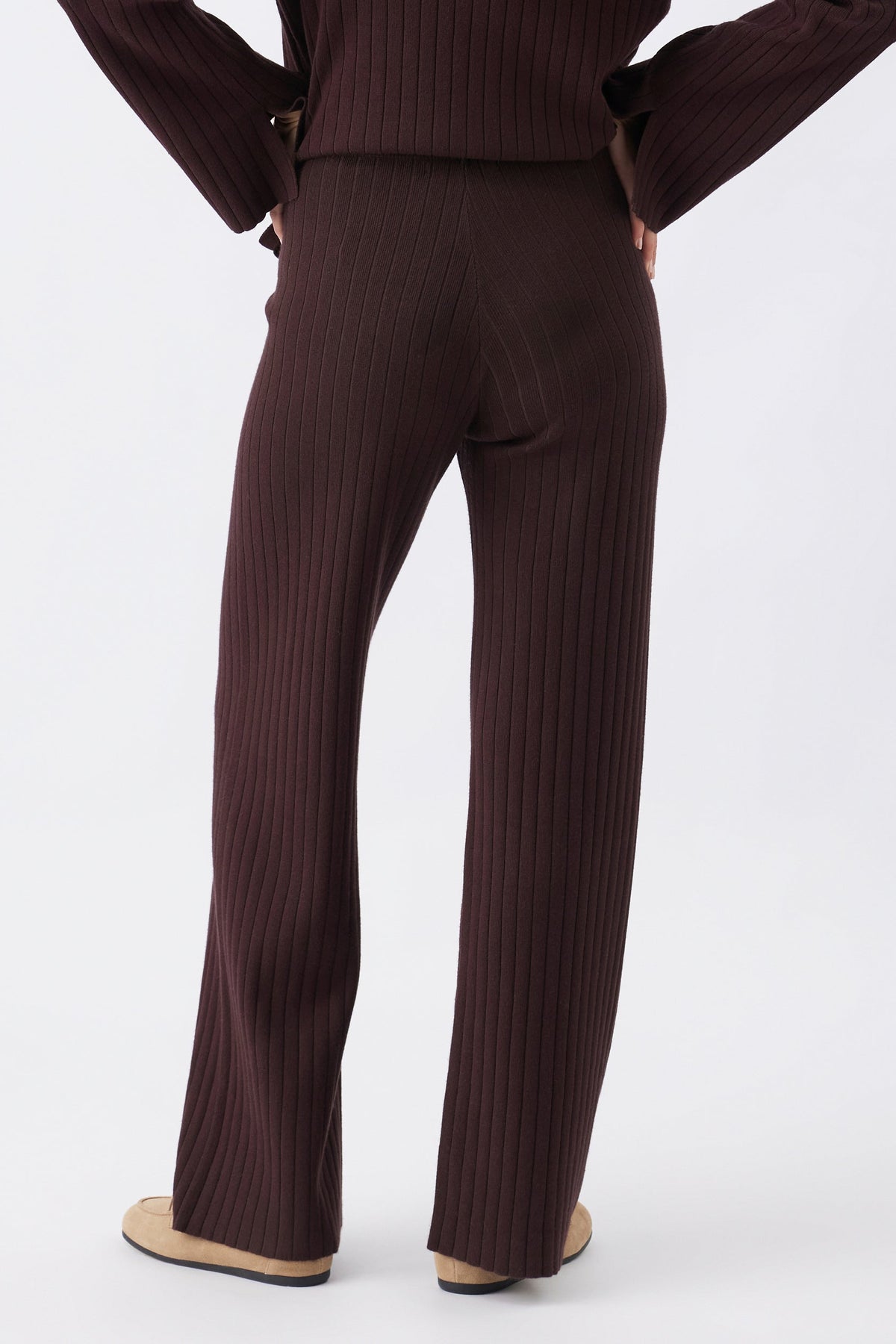 Wide Leg Umstandshose aus Ripp-Strick RIP26AW10 4